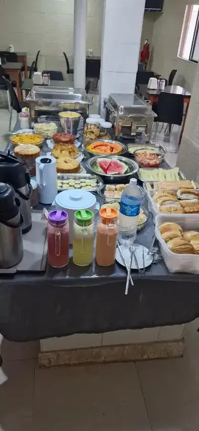 Mesa de Café da Manhã Farta